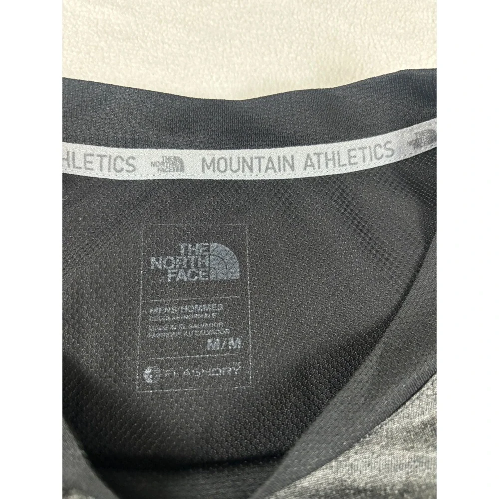 The North Face Mountain Athletics Mens‎ M Gray FlashDry Training T-Shirt Heather